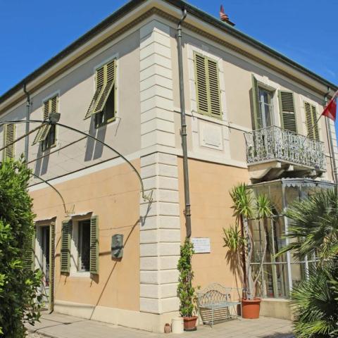 Villa_Puccini_Torre_del_Lago.jpg Villa Puccini Torre del Lago